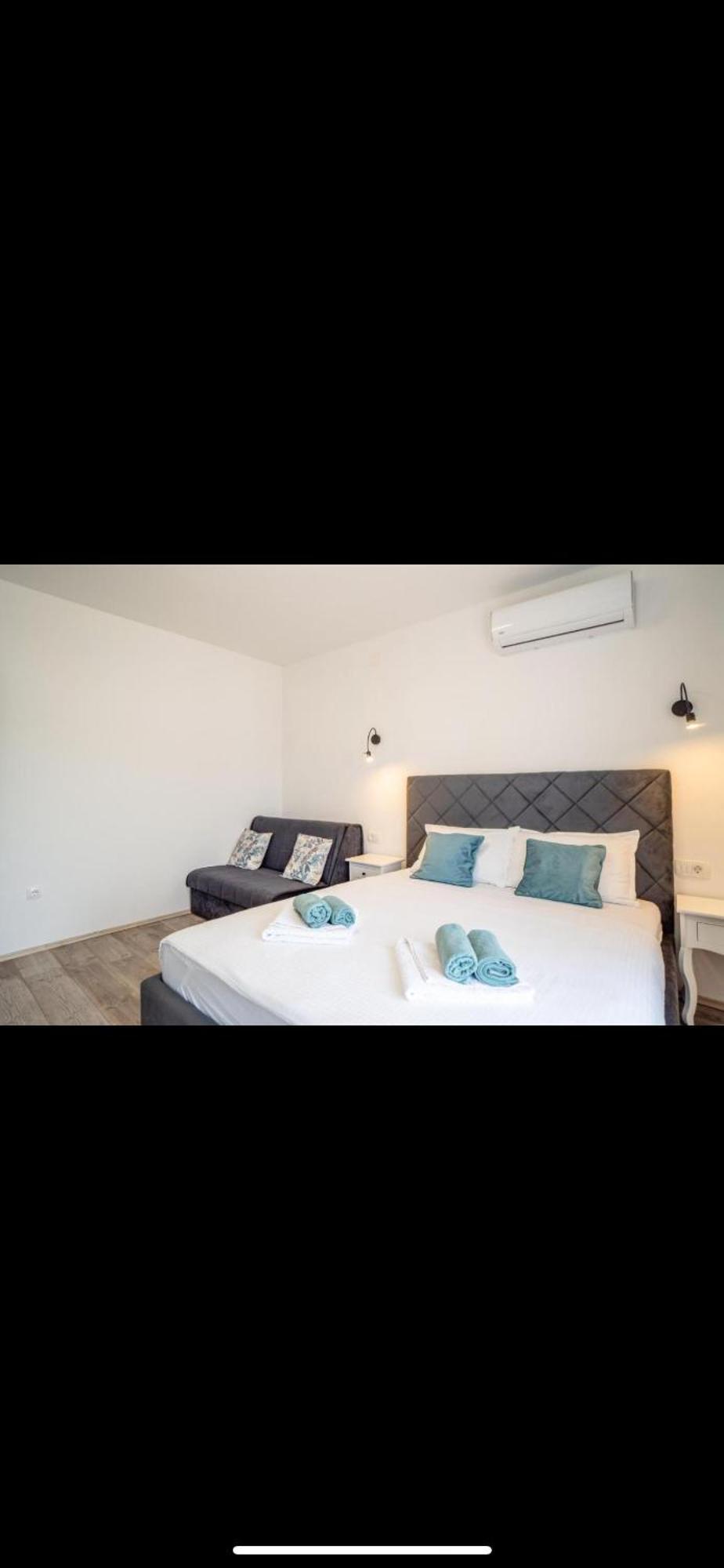 Apartman Jan Karlobag Buitenkant foto